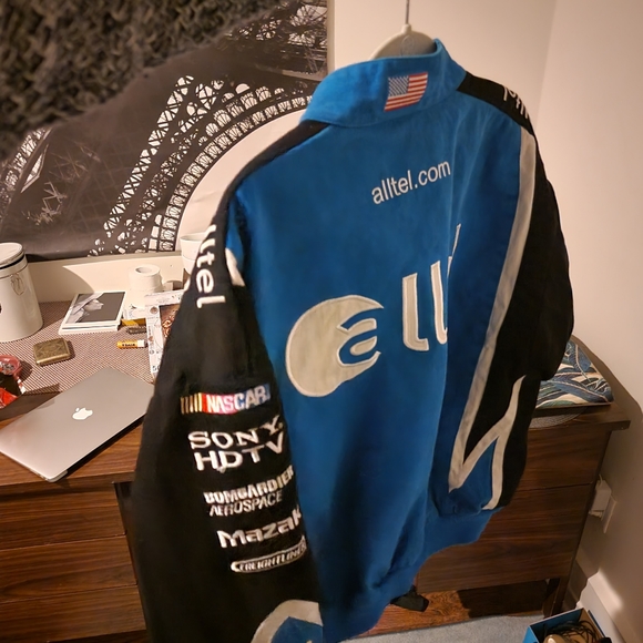 TeamCaliber Nascar Jersey for Ryan Newman - Picture 2 of 4